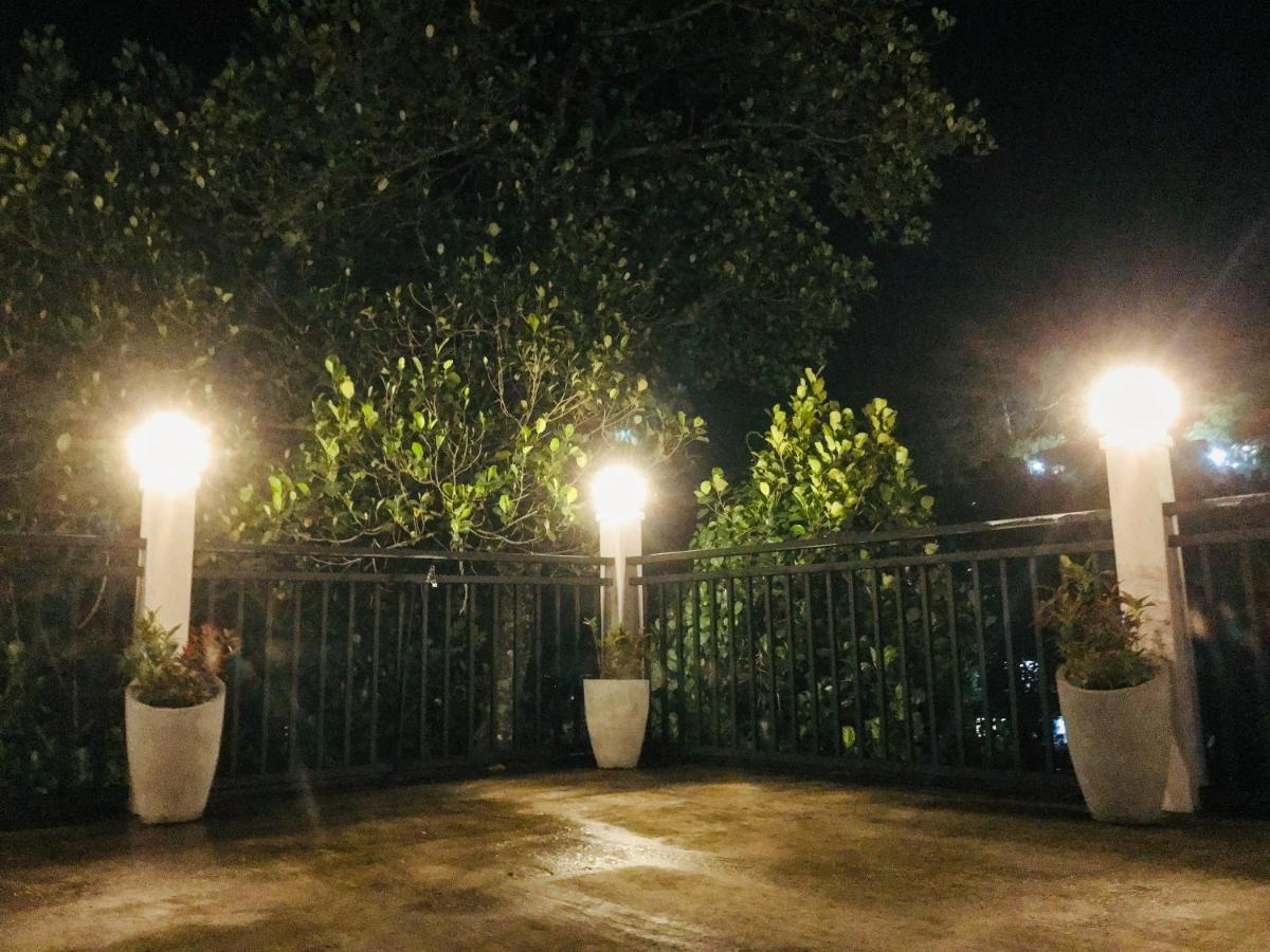 Hotel Tranquil Quarter Kandy Exterior foto